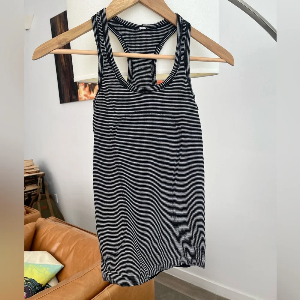 Lululemon Run Swiftly Tech Racerback Tank - Picture 3 of 6
